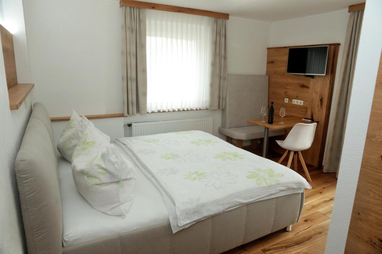 Gaestehaus Elisabeth By Keuschengut Oberaichwald  ภายนอก รูปภาพ