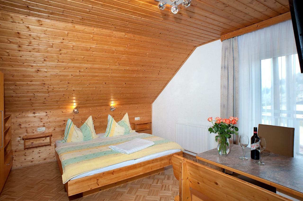 Gaestehaus Elisabeth By Keuschengut Oberaichwald  ภายนอก รูปภาพ